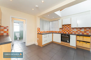 Kitchen- click for photo gallery